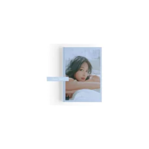 Yes, I am Tzuyu. Photobook (Blue Ver.)